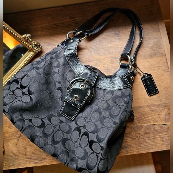 coach signature hobo Soho Shoulder bag